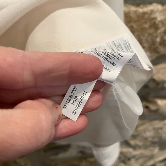 J Crew 365 Ivory Crepe Boxy Crop Tailored Top size 6 - Picture 8 of 9